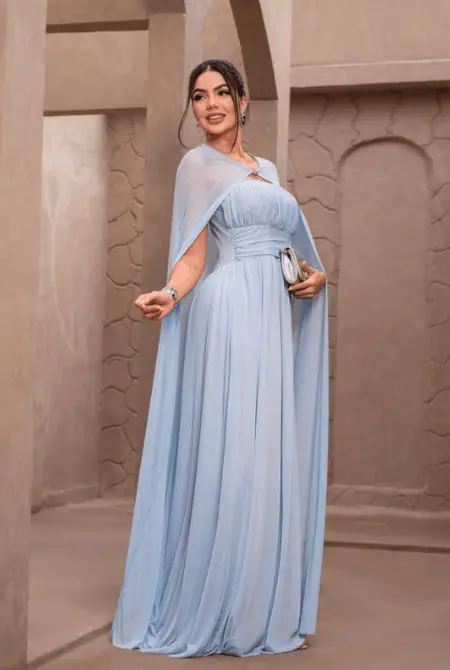 Vestido longo de tule com capa - Imagem 2