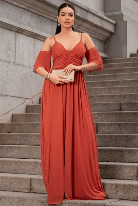 AnyConv.com__Vestido longo de tule manguinha
