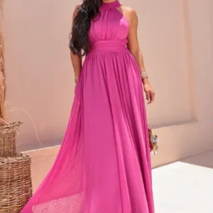 Vestido longo de tule con gola