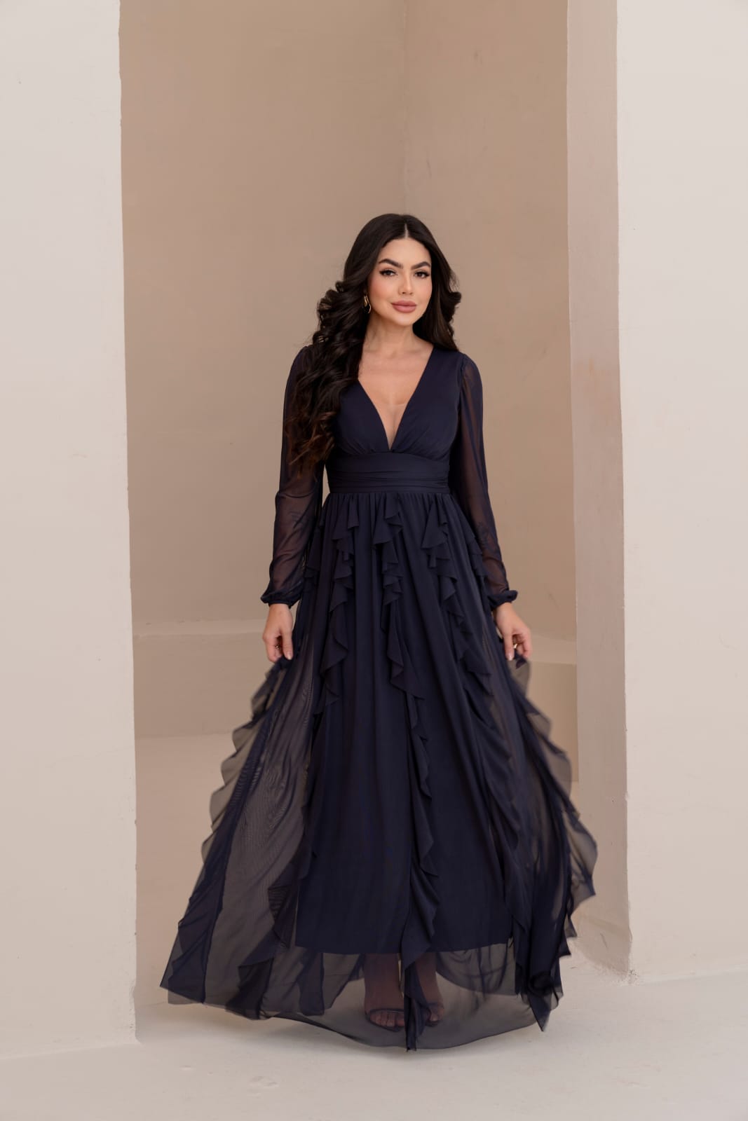 Vestido De Tule Seria Com Manga - Imagem 3